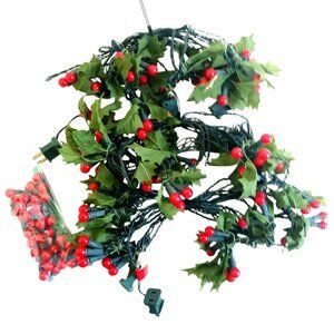 3 sets String Lights With 12 Holly Berry Clusters & Green Leaves - Festive Chris